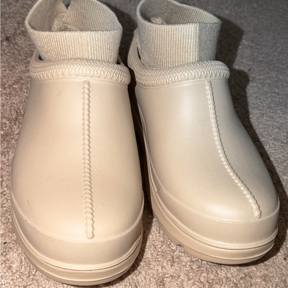 UGG TASMAN